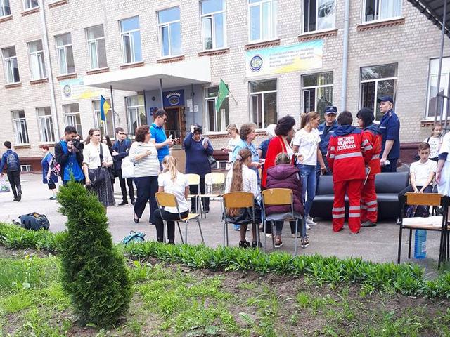 Фото Олега Головкова Діти отруєні невідомою речовиною
