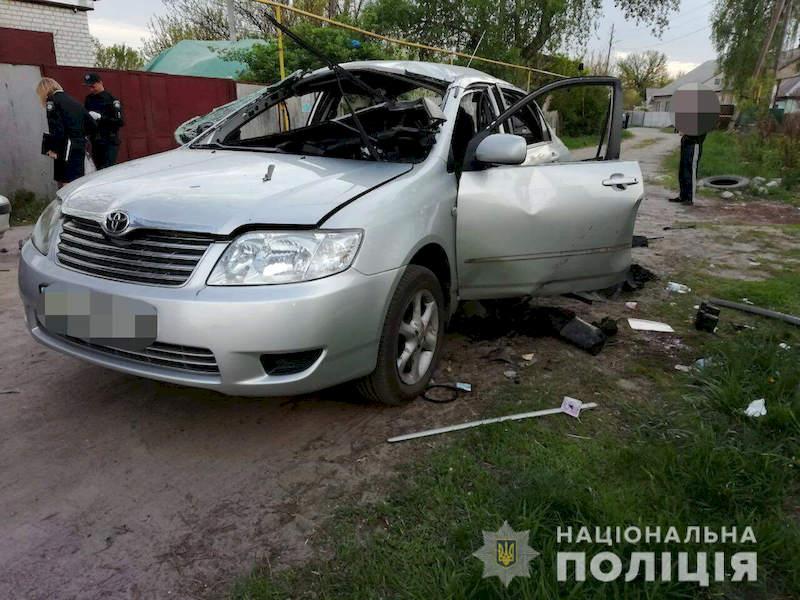 «Toyota» після вибуху гранати