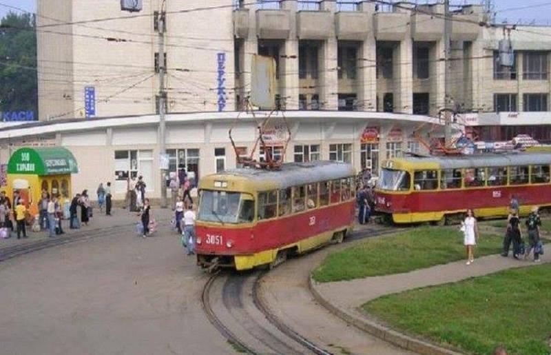 заїзд на розворотне коло «Південний вокзал»