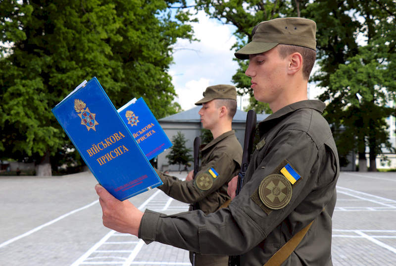 Харьковские гвардейцы приняли присягу на верность украинскому народу