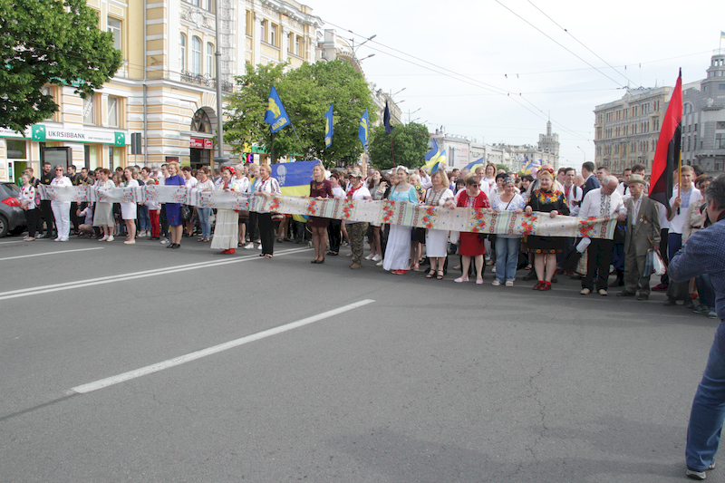 Парад вышиванок