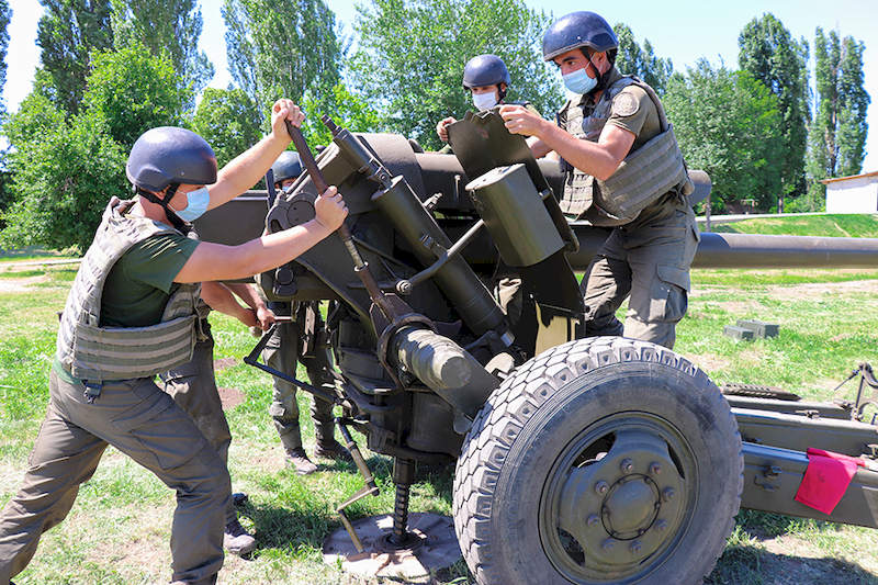 польовий вихід артилеристів