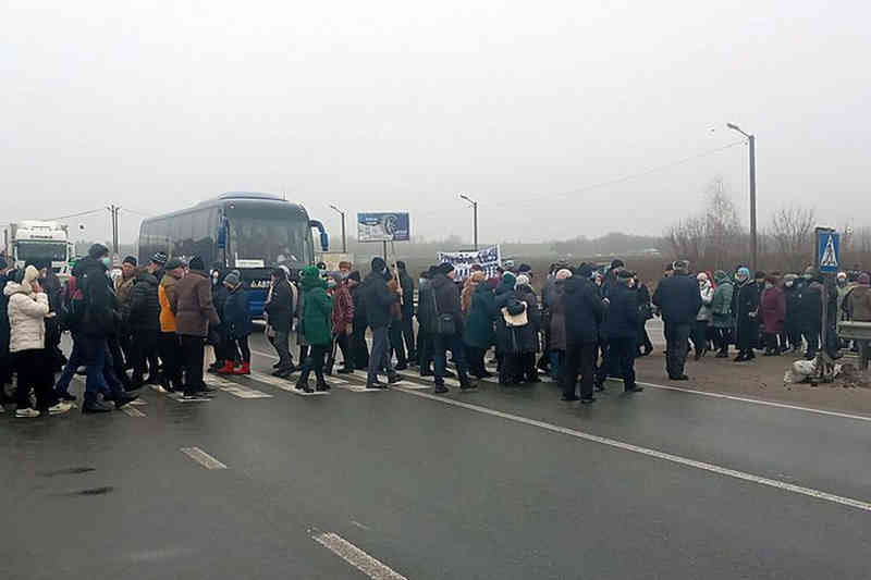 Київська траса перекрита протестувальниками