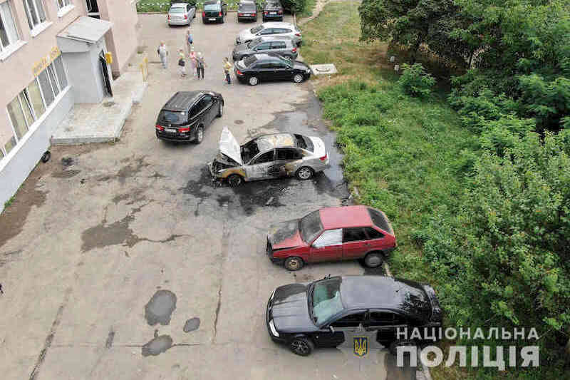 Згорілі автомобілі