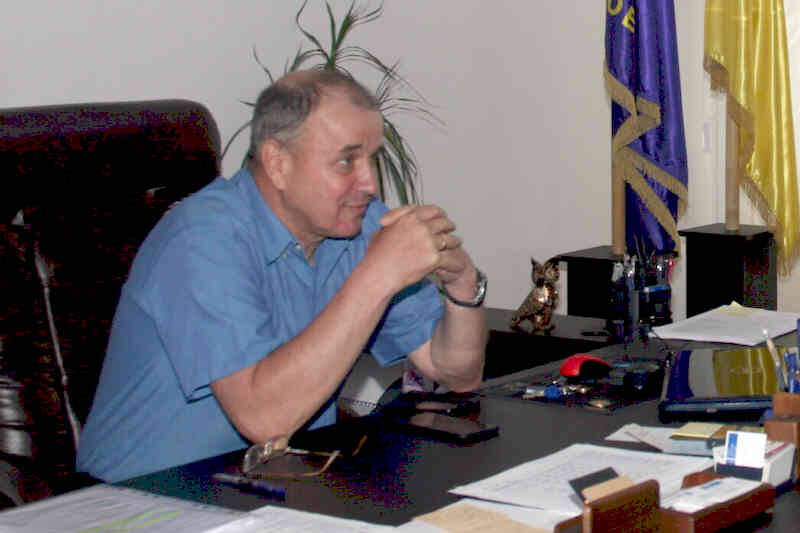 Валерий Семенец