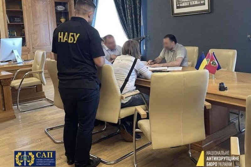 Вручення підозри Товмасяну