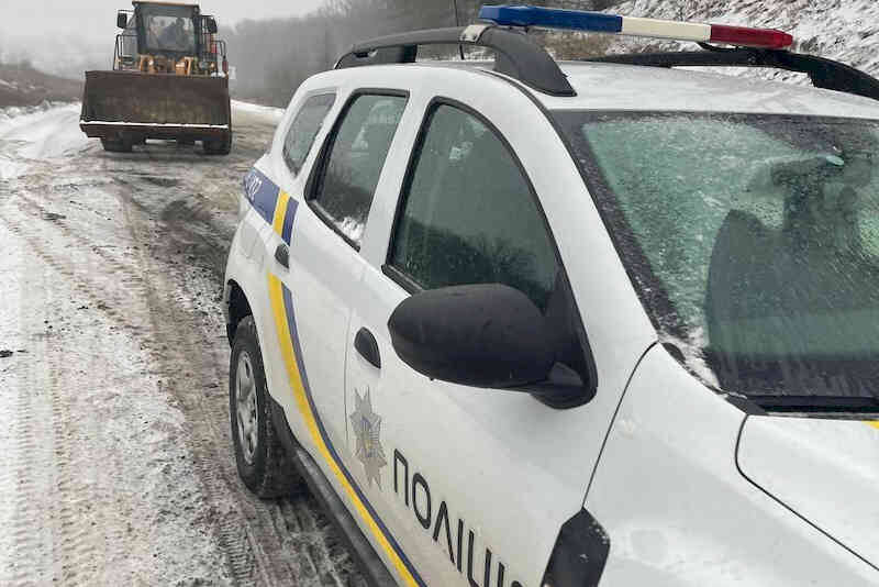 Поліція на дорогах у негоду