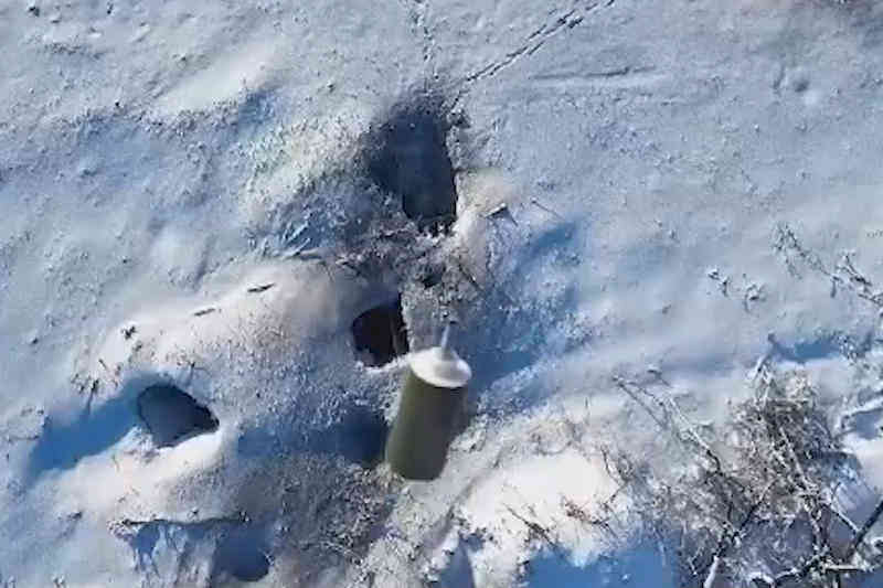 Сброс гранаты с дрона
