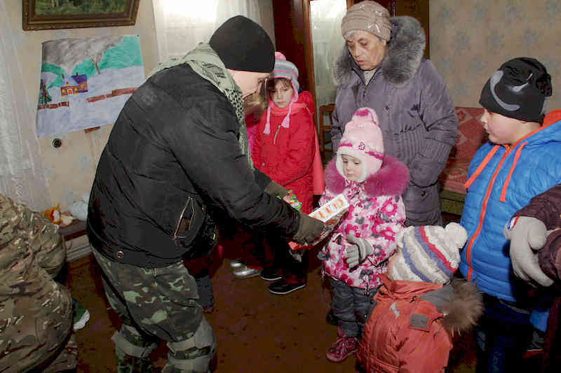 Волонтери
