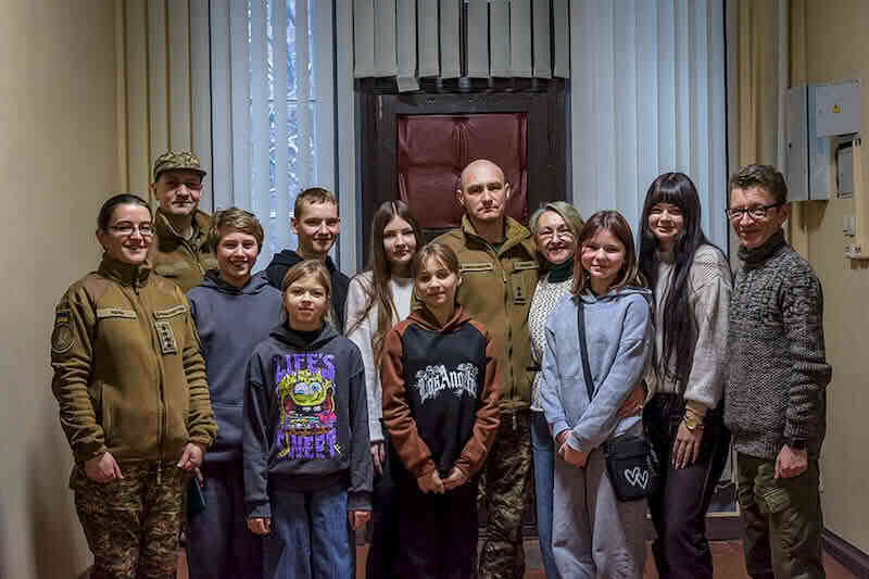 Слобожанські гвардійці на передовій отримали подарунки від школярів Чкаловської сільради