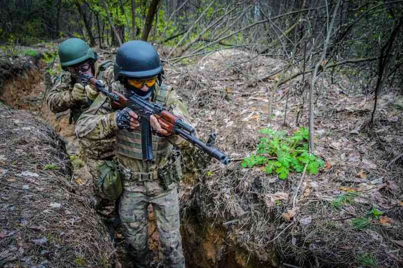 Подготовка гвардейцев